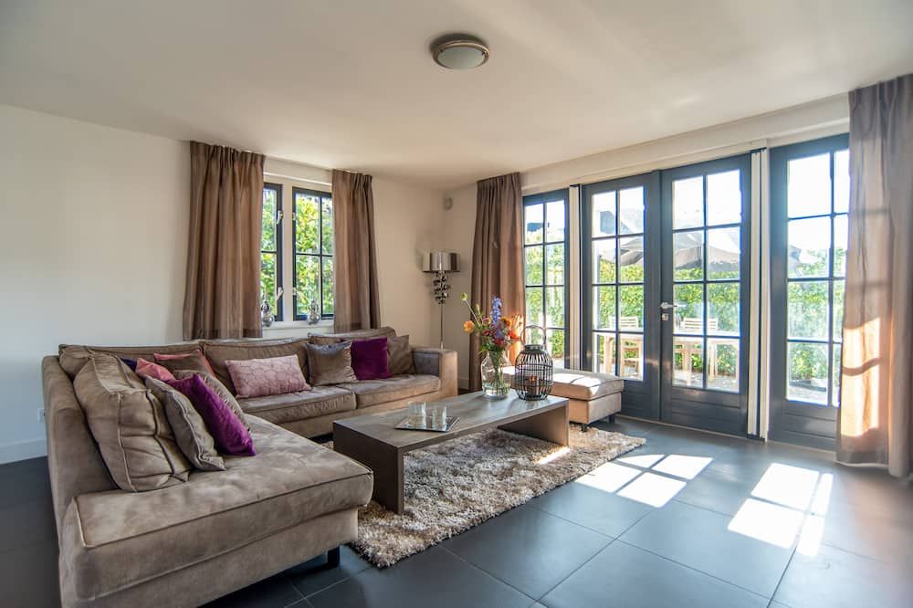 ناجادي ريزورت