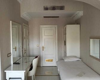 Azade Butik Otel - Kayseri - Habitación