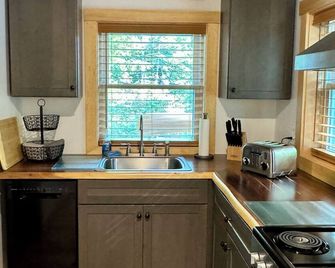 Charming Cottage at Pretty Pond - Mount Desert - Cocina