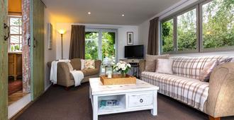Marlborough Bed and Breakfast - Blenheim - Living room
