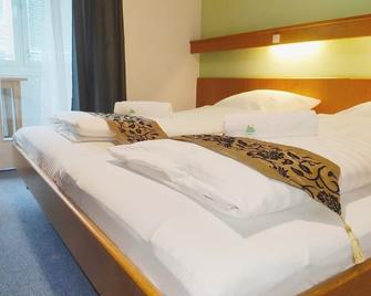 City Hotel Pforzheim - Pforzheim - Schlafzimmer