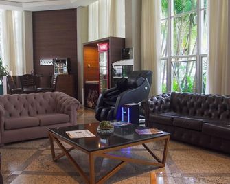 Sj Royal - San Juan Curitiba - Curitiba - Living room