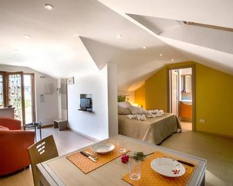 Comfort Apartment Residence Belohorizonte - Macerata - Dining room