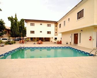Sun Heaven Hotel & Resort Abuja - Abuja - Piscina