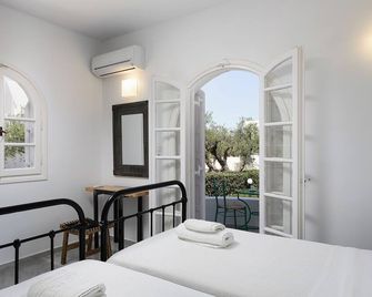Modernist Pool Villa - Grambella Olive Estate - Sfakaki