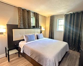 Sheridan Suites Apartments - Dania Beach - Bedroom