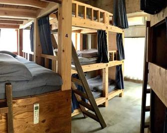 Guest House Golden Mile Hostel - Amami - Habitación