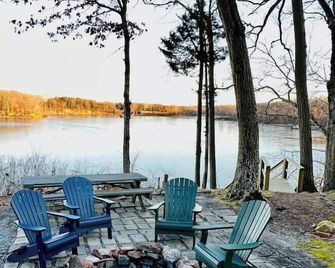 Escape to Goose Landing: Your Waterfront Retreat in Chestertown! - Chestertown - Terasa