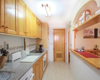 Gorgeous Apartment In Santa Pola - Santa Pola - Cucina