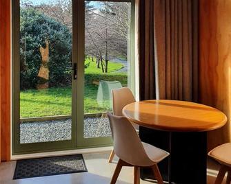 Beautiful Rural Oasis - Upper Hutt - Essbereich