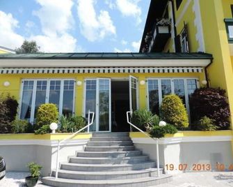Hotel Kaiser Franz Josef - Millstatt - Building