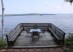 Spacious Waterfront 4 Season Home on Beautiful Lake Winnisquam - Sanbornton - Ban công