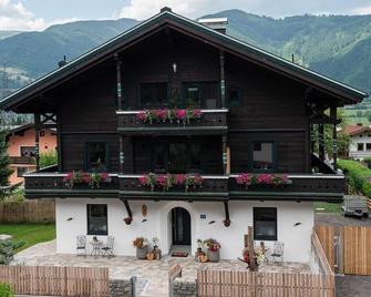 Haus Kulala - Kaprun - Building