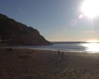 Affittacamere Il Borgo - Levanto - Playa