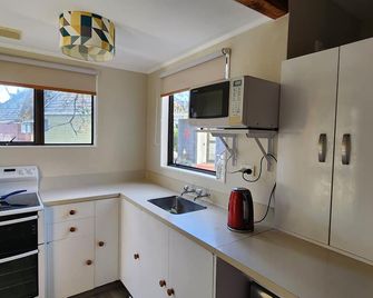 Powder Hut Ohakune - cosy wee cottage in central Ohakune - Ohakune - Cuisine