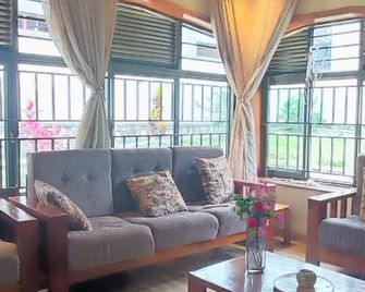 Homescapes - Kigali - Living room