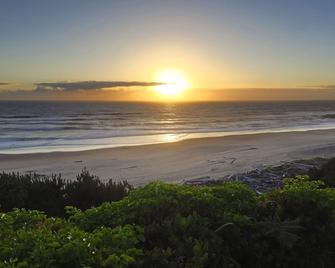 Ocean Terrace Condominiums - Lincoln City