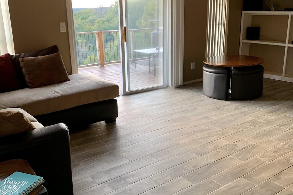 Arbuckle Lake House. Sleep 7+. Great deck for outdoor enjoyment. - Sulphur - Sala de estar