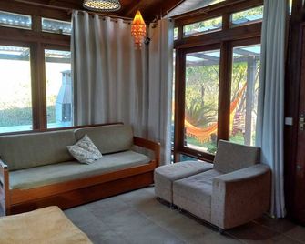Casa Albatroz do Rosa - Albatroz Hospedaria - Imbituba - Sala de estar