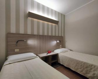 Hotel Vittoria - Genoa