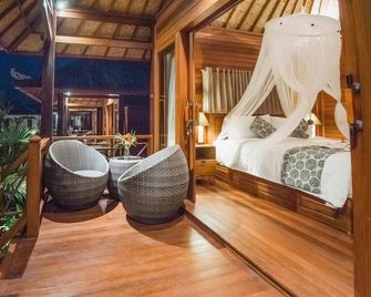 Mamamia island villa - נוסה פנידה - חדר שינה