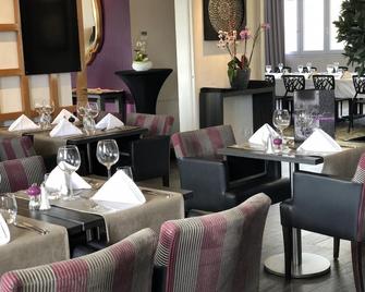 Hotel Restaurant Du Parc Saumur Logis Elégance - סאומו - מסעדה