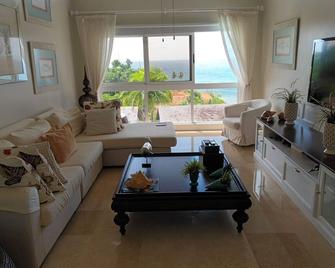 Magnificent villa with ocean view in Puerto Bahia - Samana - Obývací pokoj