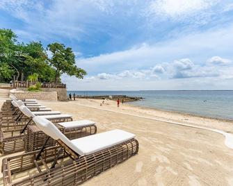 Mactan Newtown - New Modern Condo with Ocean View - Lapu-Lapu City - Plage