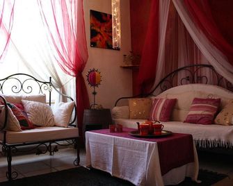 Relais de l'Alaric - Blomac - Sala de estar