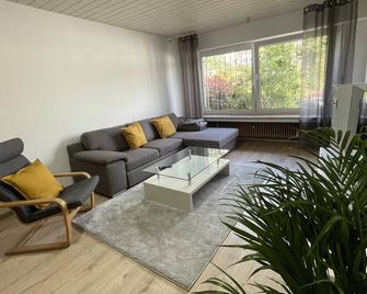 Apart70-Modern Design I Garden With Terrace I Smart Tv I Free Parking I Free Wifi - Hamm - Wohnzimmer