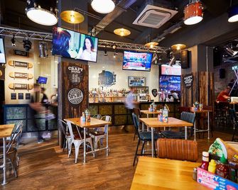 St Christopher's Hammersmith - London - Bar