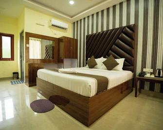 Hotel Neha Palace - Lakshmanpur - Bedroom