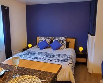 Jacuzzi privatif dans maison de village au calme - Flaviac - Habitación