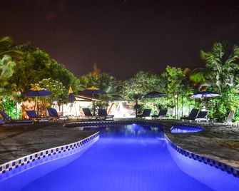 Pousada Sol e Luna - פיפה - בריכה