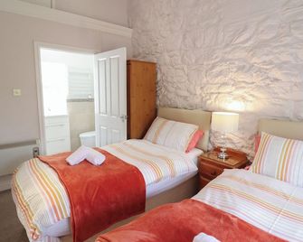 Ty Llaeth Cottage - Tywyn - Soverom