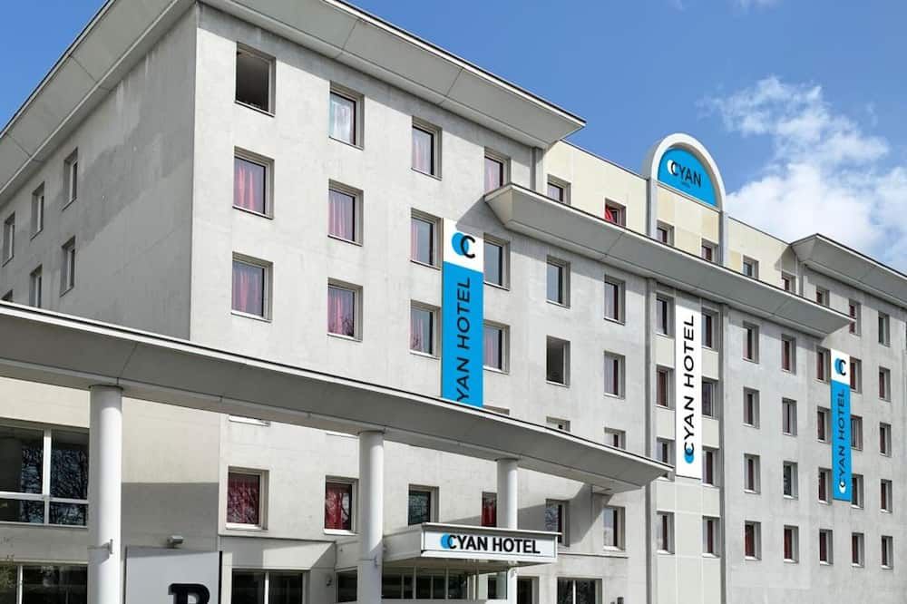 Cyan Hotel - Roissy Villepinte Parc Des Expositions - Villepinte - Edificio