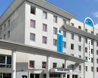 Cyan Hotel - Roissy Villepinte Parc Des Expositions - Villepinte - Edificio