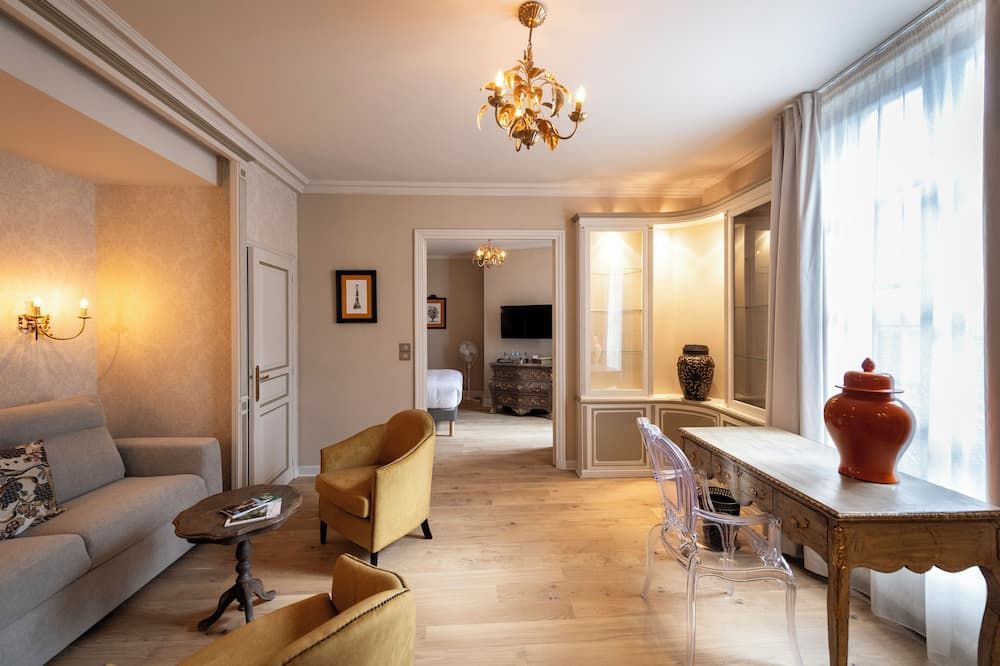 Hostellerie de la Poste - Аваллон