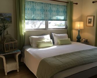 Quiet River Edge, Gulf-Access Home - Tarpon Springs - Slaapkamer