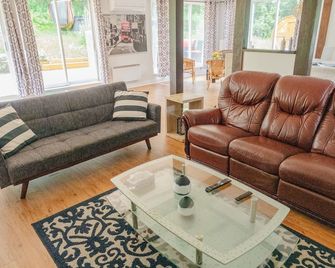 Chalet Mozart - Saint-Adolphe-d'Howard - Living room