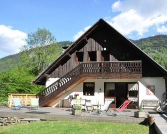 La Grange Aux Loups - Queige - Gebäude
