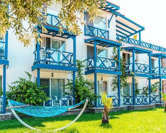 Assos Ayan Motel - Behram - Edificio