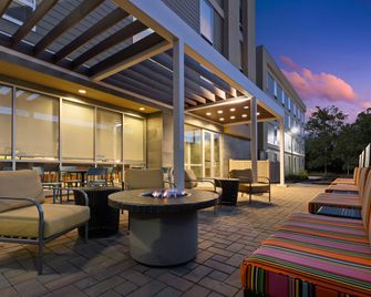 Home2 Suites by Hilton Dover - Dover - Patio
