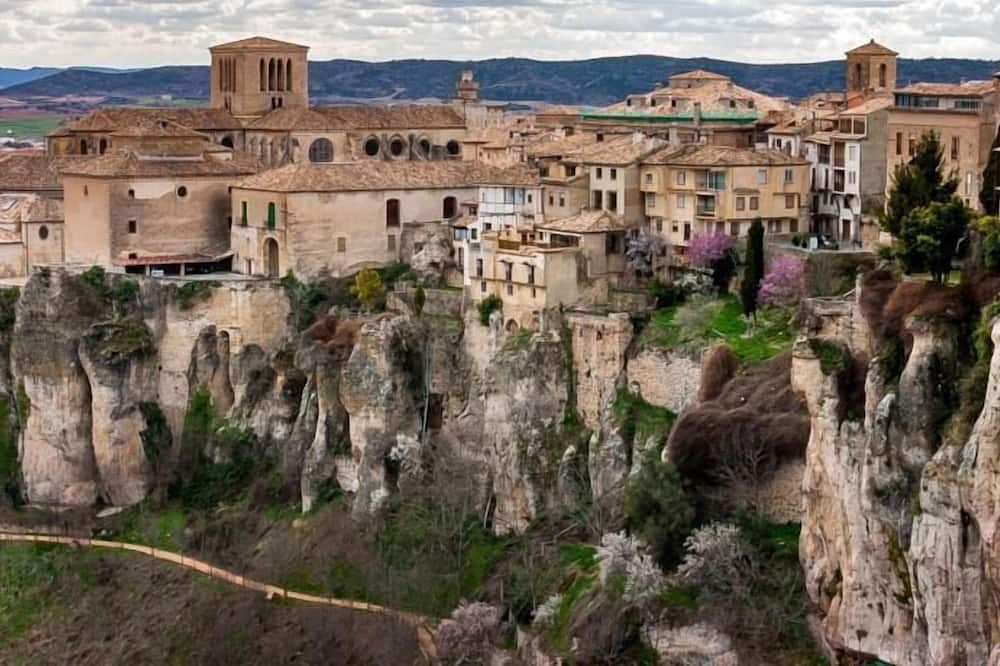 Hotel Leonor de Aquitania - Cuenca - Vista del exterior