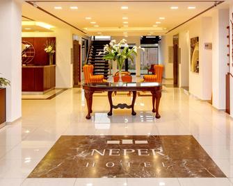 Neper Hotel - Cordoba - Lobby