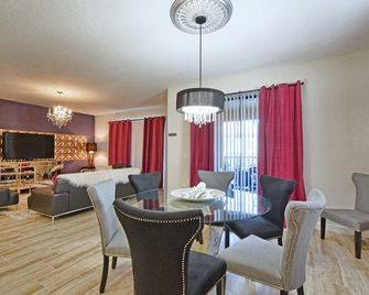 Solterra Resort Platinum - 036 Pool Home Villa 6 - Davenport - Comedor