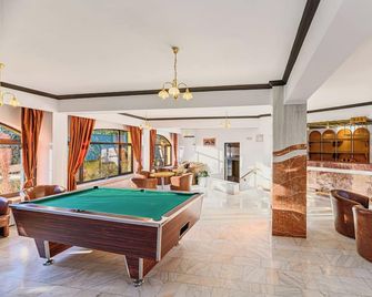 Hotel Casa Viorel jacuzzi & saunas - Poiana Brașov