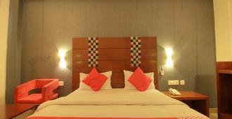 OYO 1531 Vels Grand Inn Hotel - Coimbatore - Bedroom