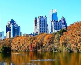 The Mylo Walkable Rooftop Skyline Dreamy - Atlanta