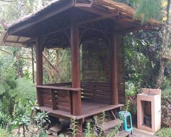 Kota Bunga Ff - Cipanas - Terasa
